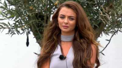 I know that we argue
and people must think - Love Island