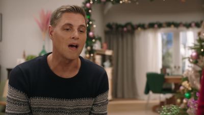 I know that this year has
been less than fun for you, - Deck the Halls on Cherry Lane