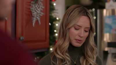 I know the holidays
aren't the best time for you. - Jingle Bell Princess