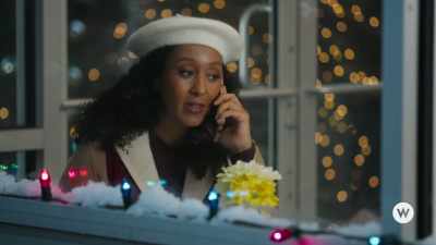 I know, but the whole
reason I don't date - Inventing the Christmas Prince