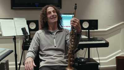 I know they're gonna hate it, - Listening to Kenny G