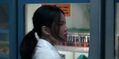 - I know you want to believe
everything she's saying is real. - The Dropout