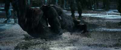 I know what to do! Go! - War for the Planet of the Apes