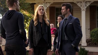 I know what to do
to stop Esther. - The Originals