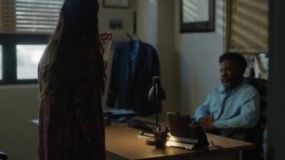 - I know what I saw. - The Man with My Husband's Face