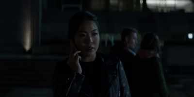 I KNOW, WHICH MAKES
NOT TRUSTING HER
THAT MUCH MORE TRAGIC. - Batwoman