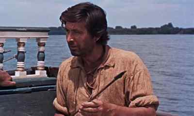 - I knowed old cap donovan. - Davy Crockett and the River Pirates