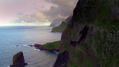 Ladies and gentleman, - Hawaii Five-0