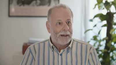 I learned at that time that democracy
is a good thing - Santiago, Italia