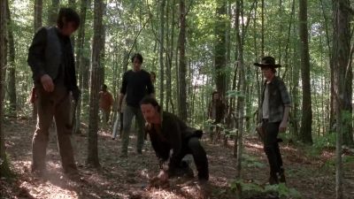 Let's go! Move! - The Walking Dead