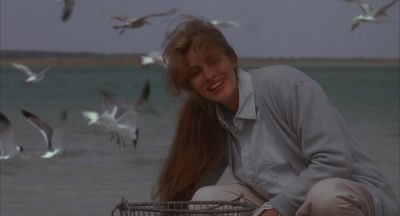 I like a man who dresses for clamming - Sleeping with the Enemy