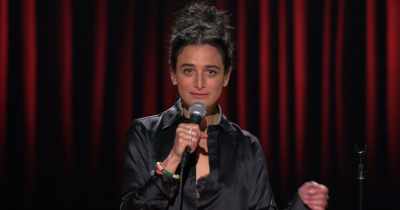 I like books. Don't tempt me!"
[cries] - Jenny Slate: Stage Fright