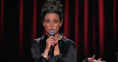 I, like, constantly call the refrigerator
the computer. - Jenny Slate: Stage Fright