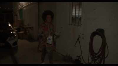 I like to feed my pussies,
so at night I come out and feed them. - Lunatics