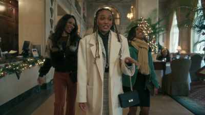 I was like, is he gonna ask
for your number or what? - Brewster’s Millions: Christmas