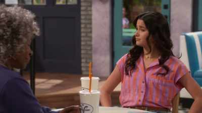 I like Joe, but Gladys
has a thing for Kevin. - Side Hustle