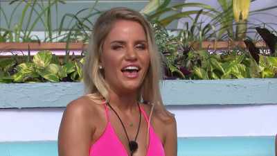 >> I LIKE MAN WHO IS CREATIVE
AND ARTISTIC. - Love Island