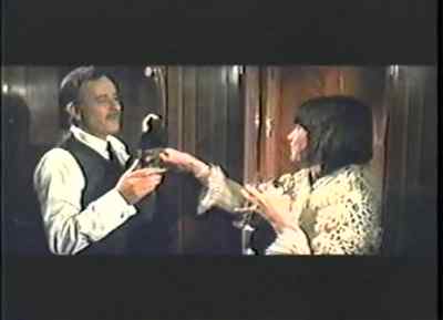 - I like your mother.
- She's my aunt. - Travels with My Aunt