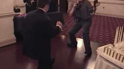 ♪ I like to move it, move it - Rewind