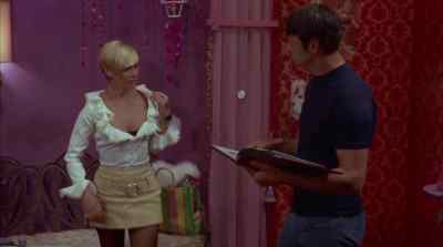 I like this one. Lola. - Model Shop