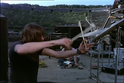 I like to think that oysters transcend national barriers - Pink Floyd: Live at Pompeii