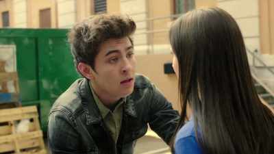 I... like you too much.
- [powers down] - I Am Frankie