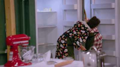 - I was like, "Was I supposed
to make a ganache?" - Baking It