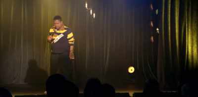 I was like, "When they come,
stab 'em, bash 'em, stab 'em, bash 'em." - Sam Jay: 3 in the Morning