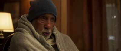 I live my age with dignity. - Uunchai