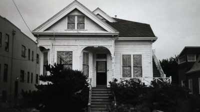 I lived in a commune in
a broken-down old house. - Food and Country