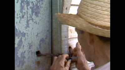 I lock it just in case - Cuba and the Cameraman