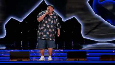I look at the wall, - Gabriel Iglesias: Stadium Fluffy