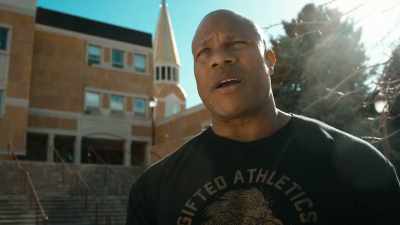 I look over to
one of my classmates' laptops, - Breaking Olympia: The Phil Heath Story