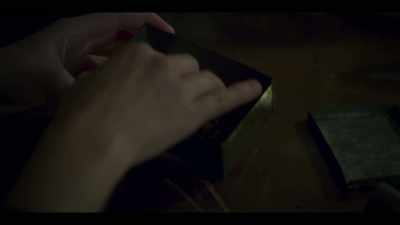 ♪ I look to you and I see nothing ♪ - Tidelands