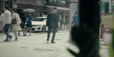 I looked him up. He's called Jeon Eung Sik. - The Veil