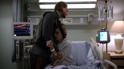 I lost our baby girl. - Sons of Anarchy