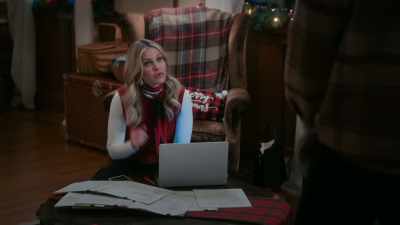 I love this farm, but the
cell reception is terrible. - Home Sweet Christmas
