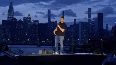 I love how this is, like,
where there's, like, - Colin Quinn & Friends: A Parking Lot Comedy Show