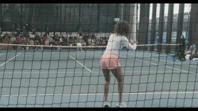 I love how she just holds
when something goes wrong. - Naomi Osaka