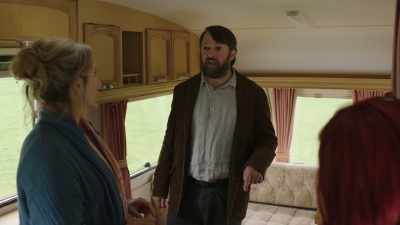 I love it, I would happily live
here permanently, it's that good. - Back