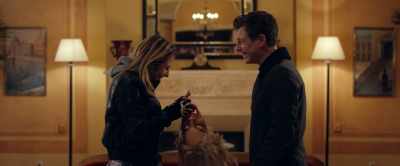 - I love it! Yeah?
- You love it? Yeah? Oh, good. - Get the Girl