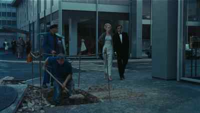 - I love Paris at this hour!
- I do too. - PlayTime