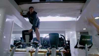 - I love that... no!
- Oh! - Below Deck Down Under