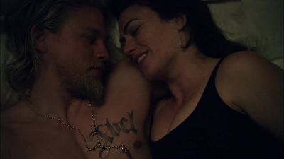 - I love you too, son.
- Heh. - Sons of Anarchy