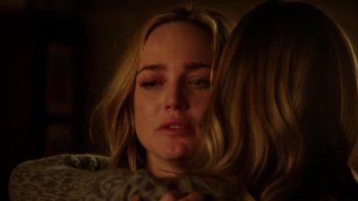 I love you, sis. - Arrow