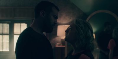 - I love you, though.
- I love you too. - The Handmaid's Tale