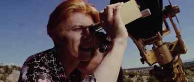 I love you.
You're such a nice man. - The Man Who Fell to Earth