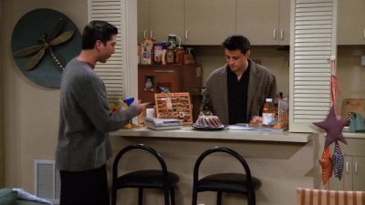 I made Marcel's favorite dish banana cake - Friends