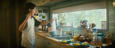 Madison I made us breakfastIt's uh beeping stopsEggs toast and what was once baconAnd which do you recommendchuckling The toast and eggsThank you - Godzilla: King of the Monsters