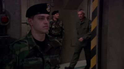 - (man) Receiving SG-3's IDC, sir.
- Open it. - Stargate SG-1